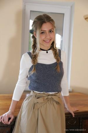 Original 854 px/ 1280 px