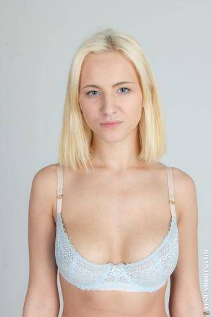 Original 854 px/ 1280 px