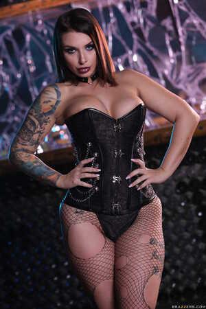 Original 1663 px/ 2495 px