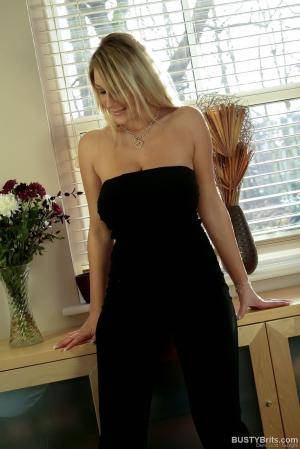 Original 854 px/ 1280 px