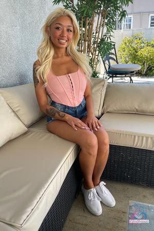 Original 2000 px/ 3000 px