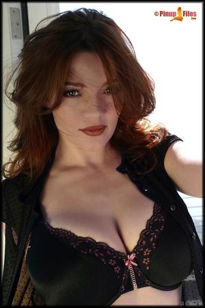 Original 787 px/ 1181 px