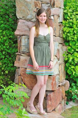 #FTVGirls Lara Brookes