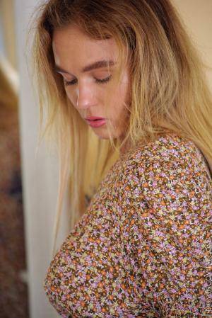 Original 854 px/ 1280 px