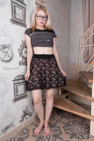 #WeAreHairy Candy Rose - Grey Top Black Skirt