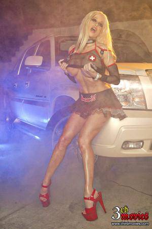 Original 599 px/ 900 px