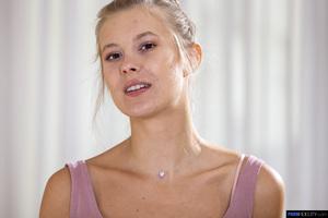 Original 2159 px/ 1440 px