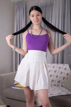 Original 854 px/ 1280 px