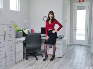 #MYLF Lexi Luna - Pussy Eating Promotions