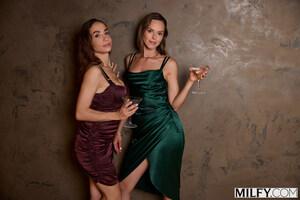 Original 2999 px/ 2000 px