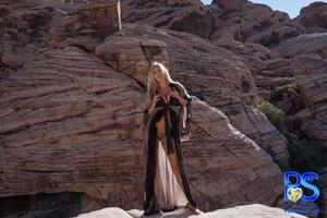 Original 1080 px/ 721 px