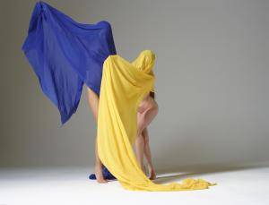 Original 10000 px/ 7661 px