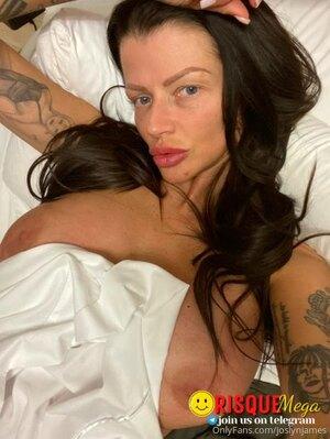 Original 463 px/ 616 px