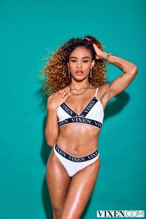 Original 2000 px/ 2999 px