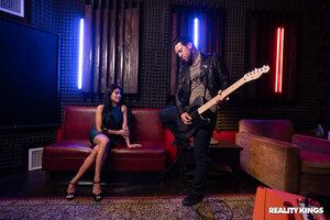 Original 3000 px/ 2000 px