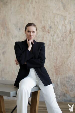 Original 1826 px/ 2739 px