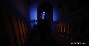 Original 4096 px/ 2160 px