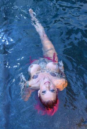 Original 460 px/ 682 px