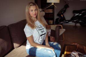 Original 1201 px/ 800 px