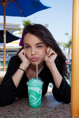 Original 1066 px/ 1600 px