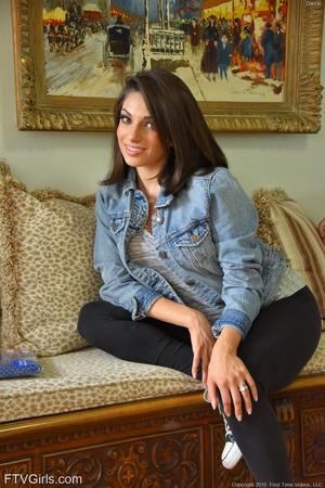 Original 1067 px/ 1600 px