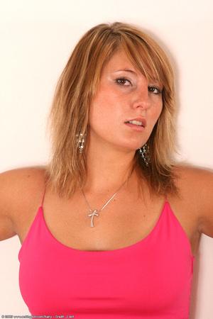 Original 682 px/ 1024 px