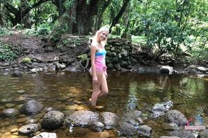 Original 3000 px/ 2000 px