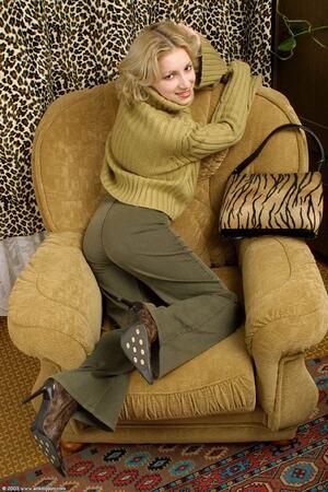 Original 682 px/ 1024 px