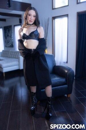 Original 853 px/ 1280 px