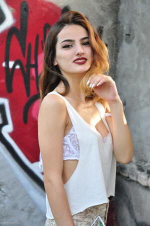 Original 2000 px/ 3011 px