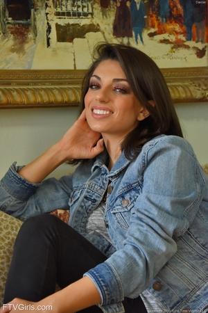 Original 1067 px/ 1600 px