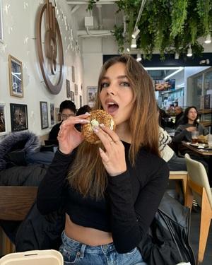 Original 1440 px/ 1800 px