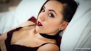 Original 1251 px/ 705 px