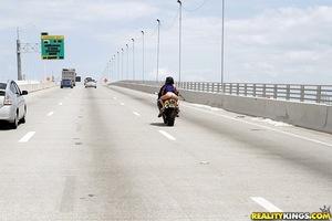 Original 900 px/ 600 px