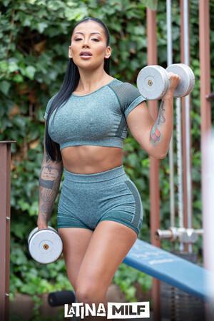 Original 2560 px/ 3840 px