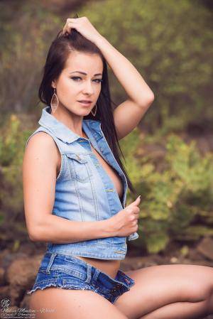 Original 855 px/ 1280 px