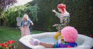 Original 4096 px/ 2160 px