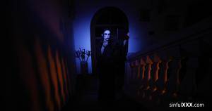 Original 4096 px/ 2160 px