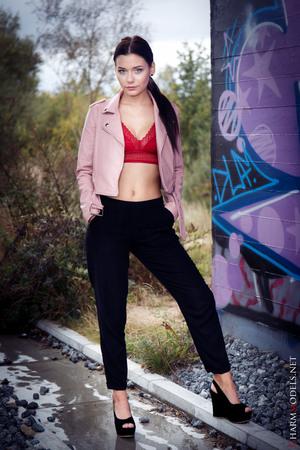 Original 3349 px/ 5023 px