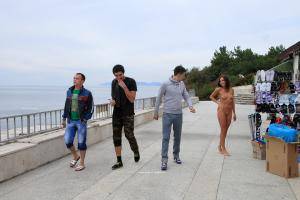 Original 2700 px/ 1800 px