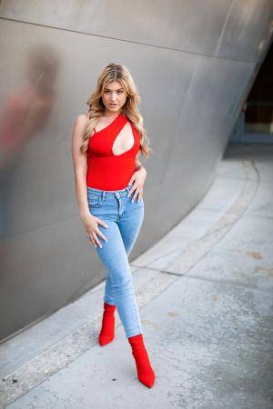 #TushyRaw Serena Avary - Give It To Me