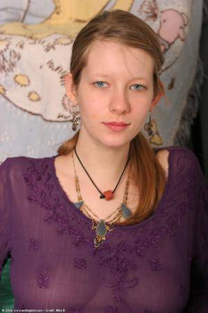 Original 682 px/ 1024 px