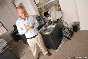 Original 900 px/ 600 px