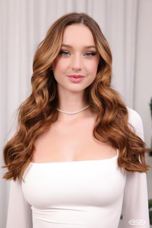 Original 2048 px/ 3070 px