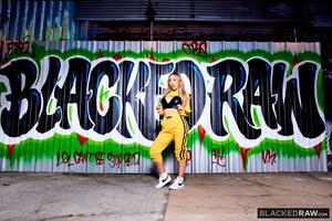 Original 2999 px/ 2000 px