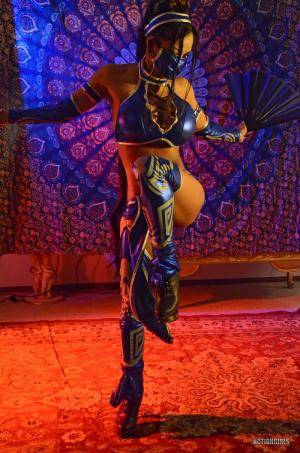 Original 700 px/ 1057 px