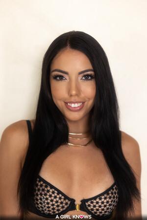 Original 2561 px/ 3840 px