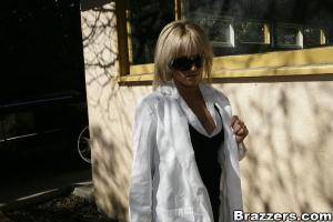 Original 900 px/ 600 px