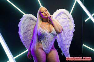 Original 1600 px/ 1067 px