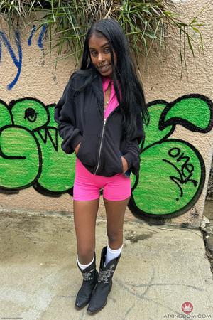 Original 2000 px/ 3000 px